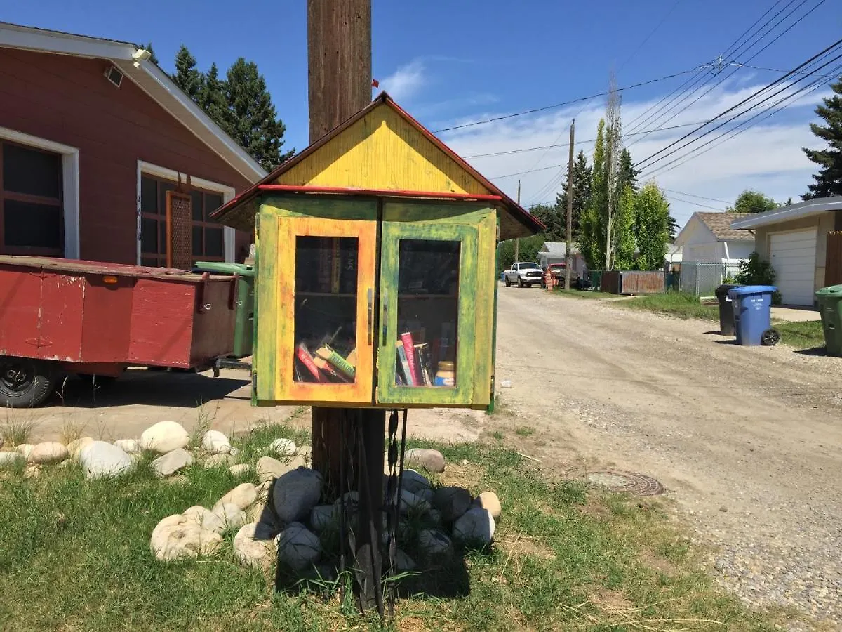 The Calgary Hub Hostel Style Home Canada